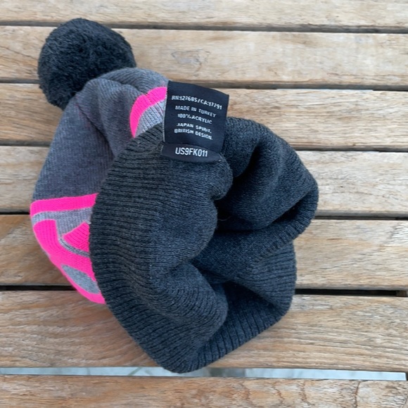 Grey Superdry beanie - Picture 4 of 4